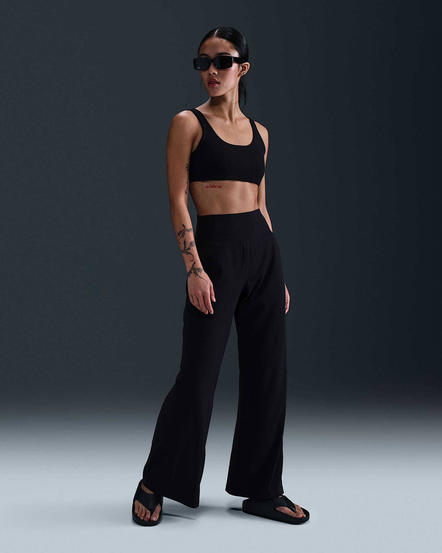 [NIKE] 女性用ドライフィットハイウエストワイドレッグパンツ