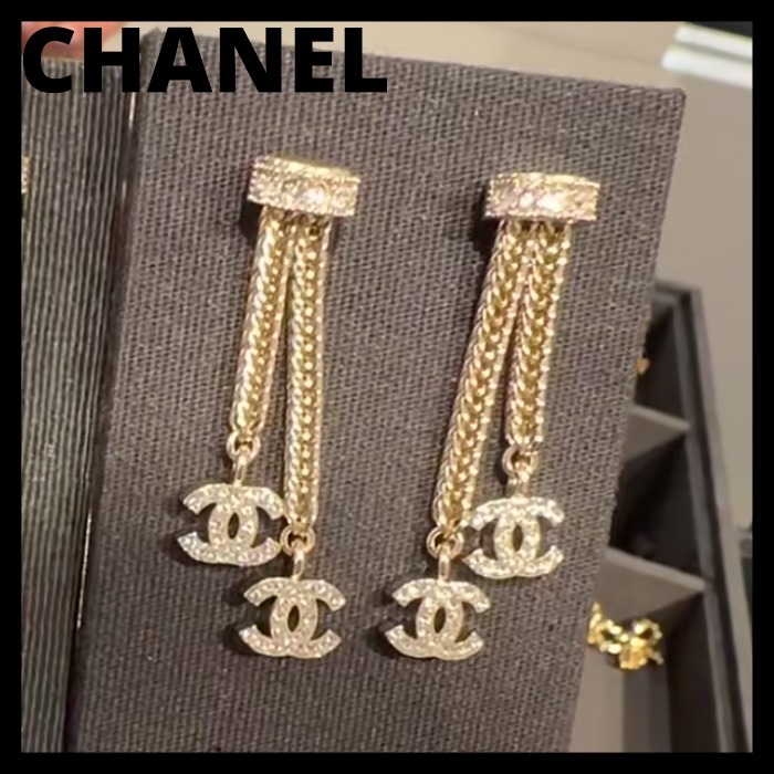 《揺れる小粒CCロゴ♪》CHANEL ピアス チェーン CCロゴ