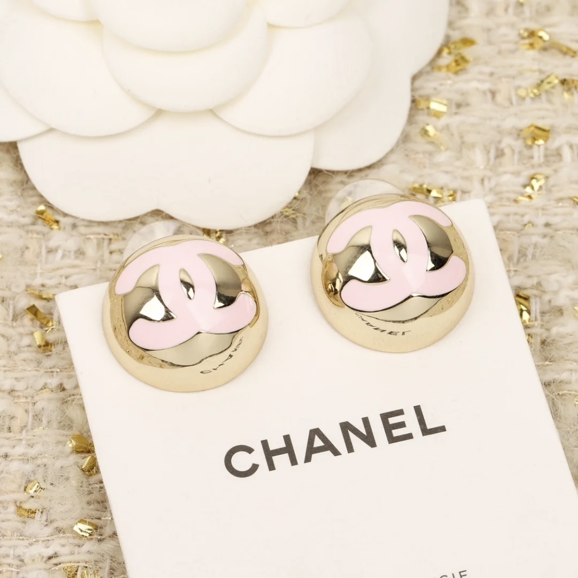 25C【CHANEL】シャネル CCロゴ スタッドピアス シンプル☆かわいい♪【CHANEL】 スタッド ピアス CCマーク 25C