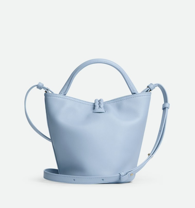 新作【Bottega Veneta】スモール リベルタ バケットバッグ、ルナ 新作【Bottega Veneta】スモール リベルタ バケットバッグ、ルナ