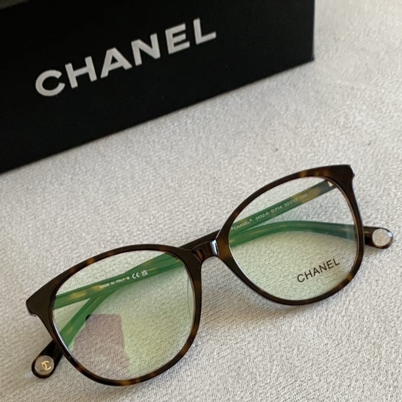 New♡CHANEL 3432パント シェイプフレーム【関税込】 New♡CHANEL 3432パント シェイプフレーム【関税込】 (CHANEL