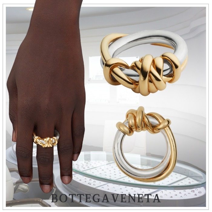 洗練された大人の【BOTTEGA VENETA】ノットリング 指輪