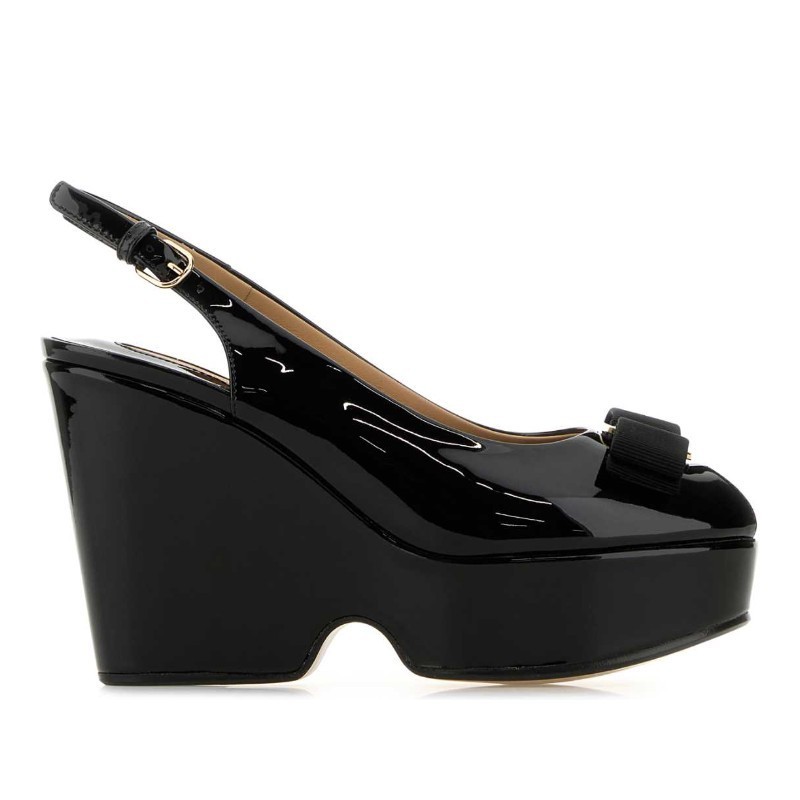 サンダル・ミュール FERRAGAMO Black leather Lally wedges