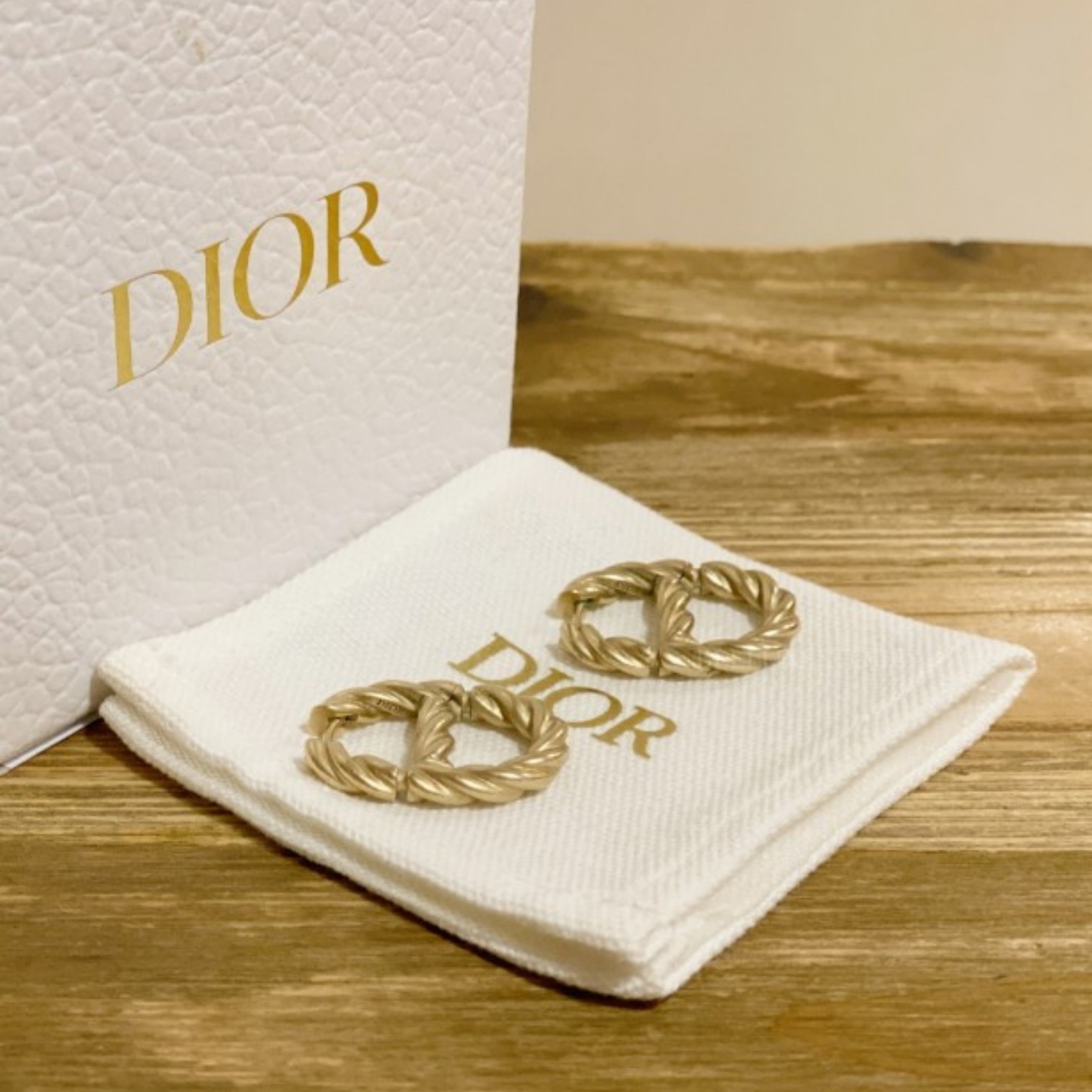 【Dior】ディオール★CD earrings★cd ピアス★ ゴールド