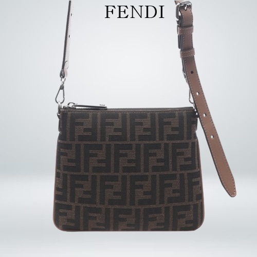 FENDI フェンディ FF クロスボディバッグ