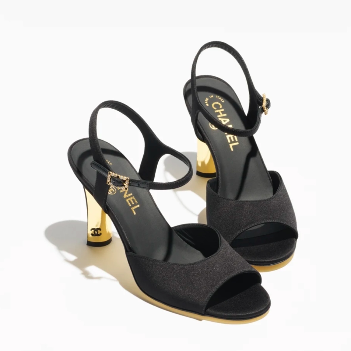 【ヒールがポイント♪】CHANEL CCロゴ サンダル 8.5cm ヒール