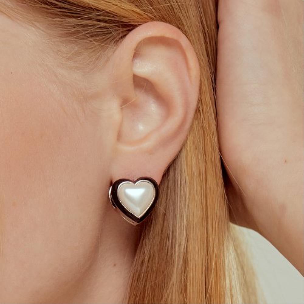 イヤリング TATIANA Bold Heart Pearl One-Touch Earrings EC1909