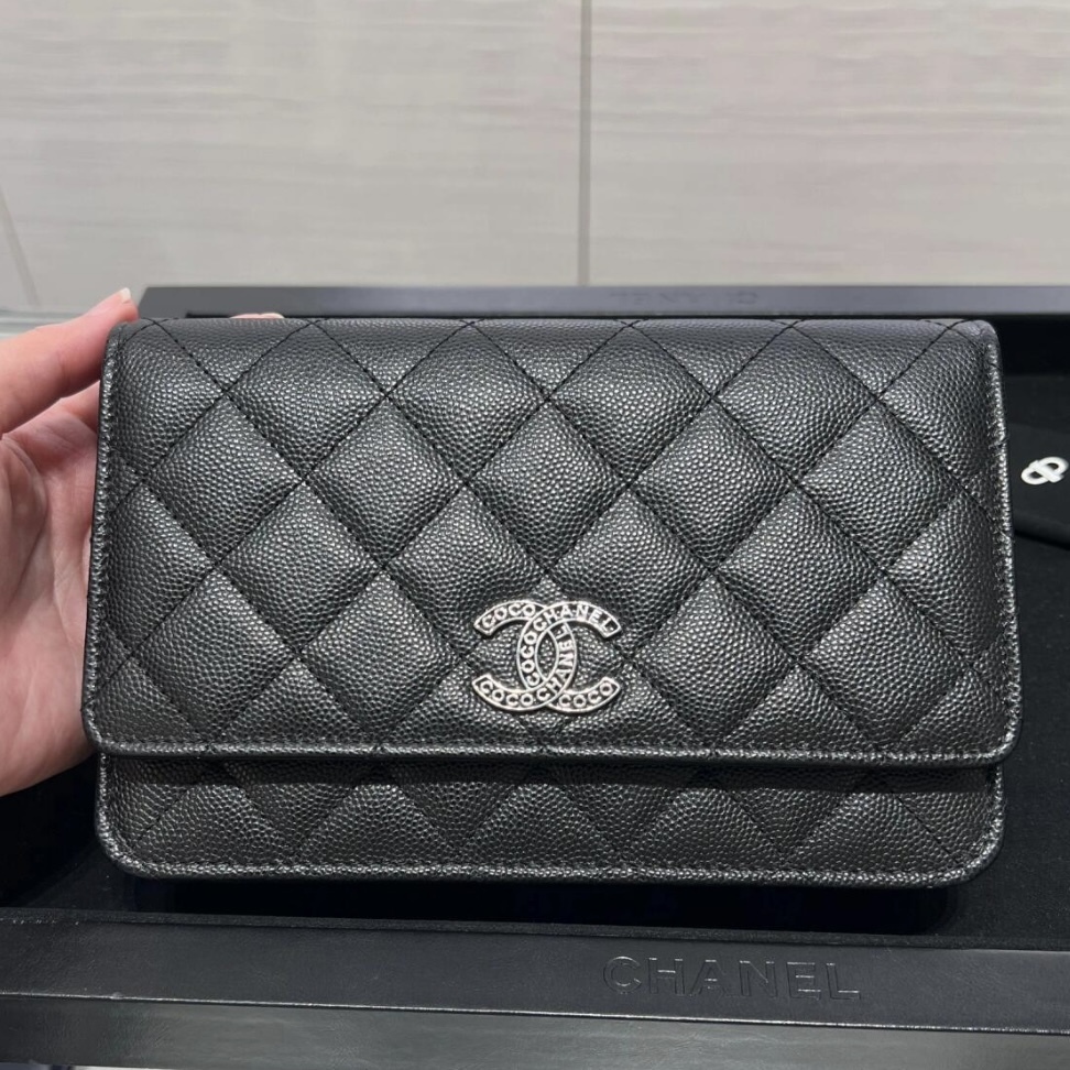 24P CHANEL CCロゴ_チェーンウォレット_キャビアスキン