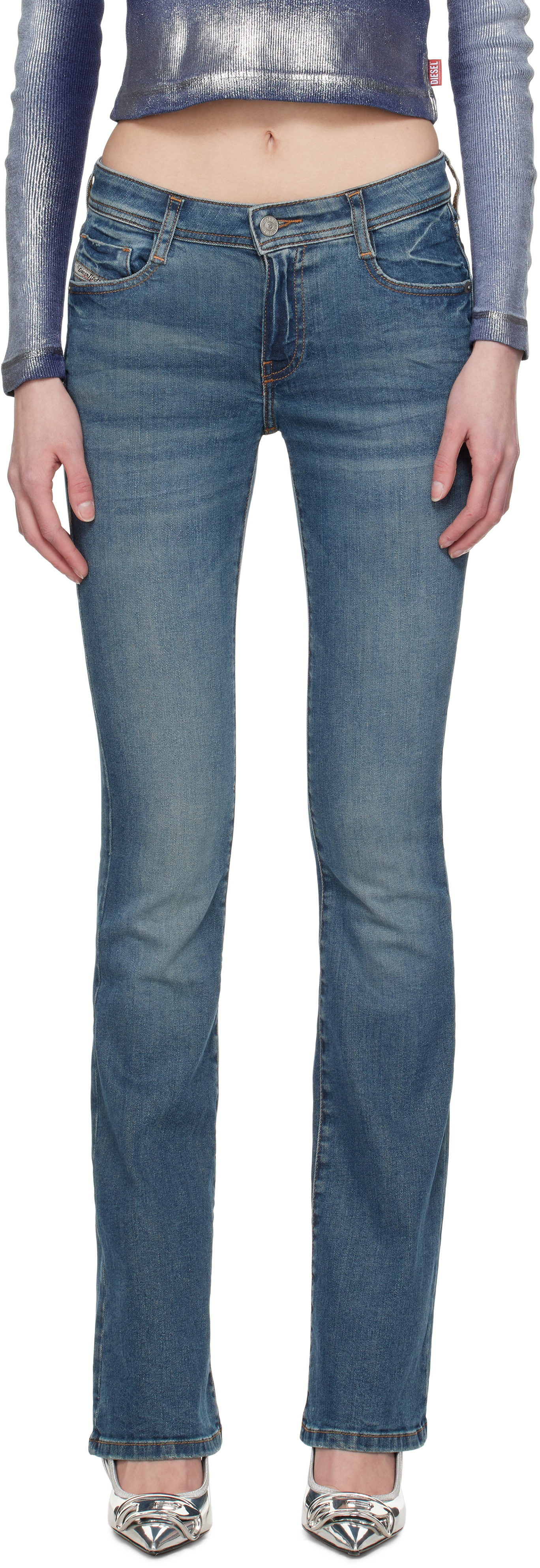 【関税込み】Diesel ブルー 1969 D-Ebbey ブーツカット ジーンズ