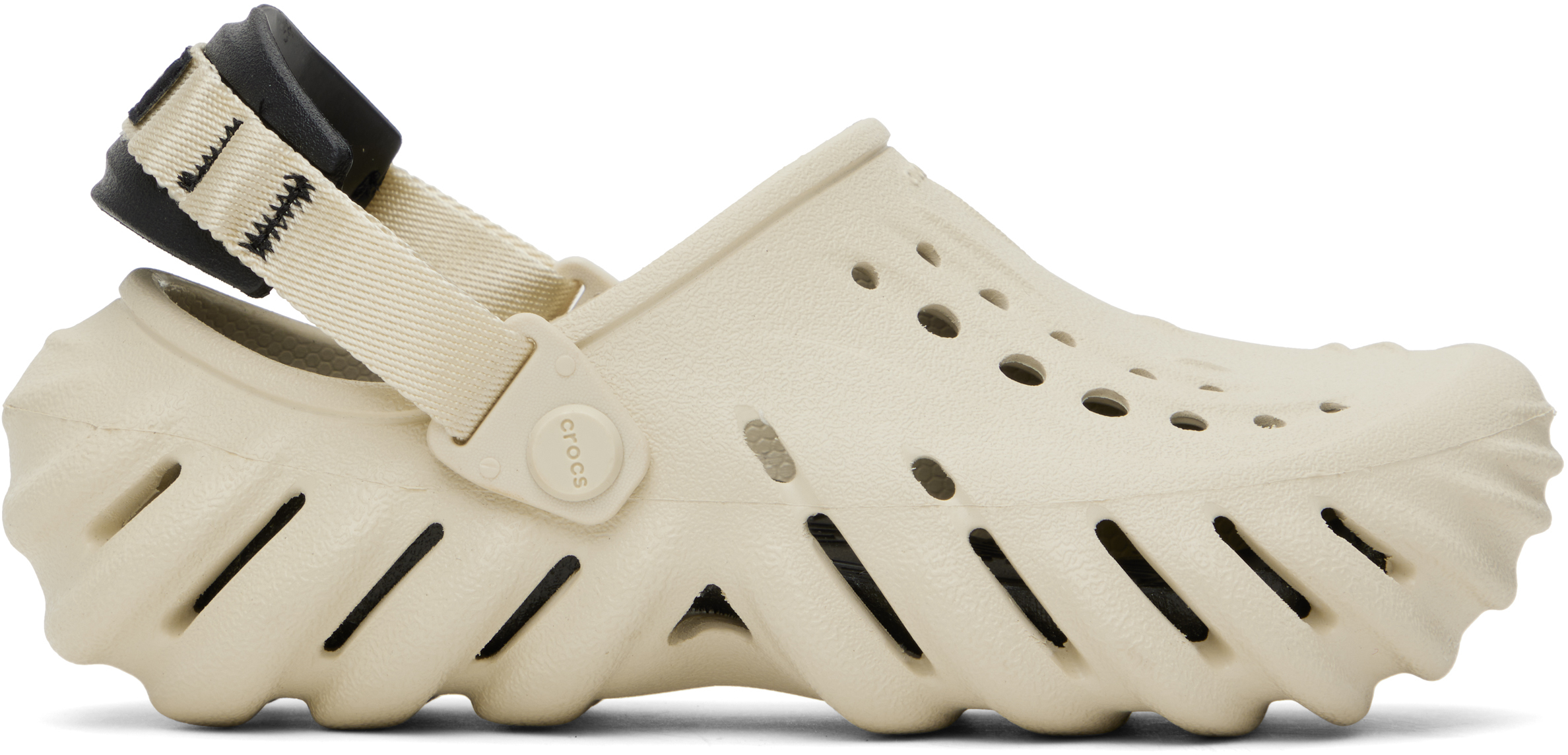 【関税込み】Crocs ベージュ＆ブラック Echo クロッグ