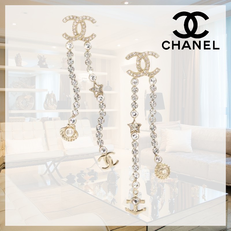 【耳元で煌めく☆】CHANEL CCロゴ ピアス