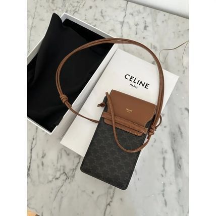【残りわずか】CELINE トリオンフ 携帯ホルダー♪