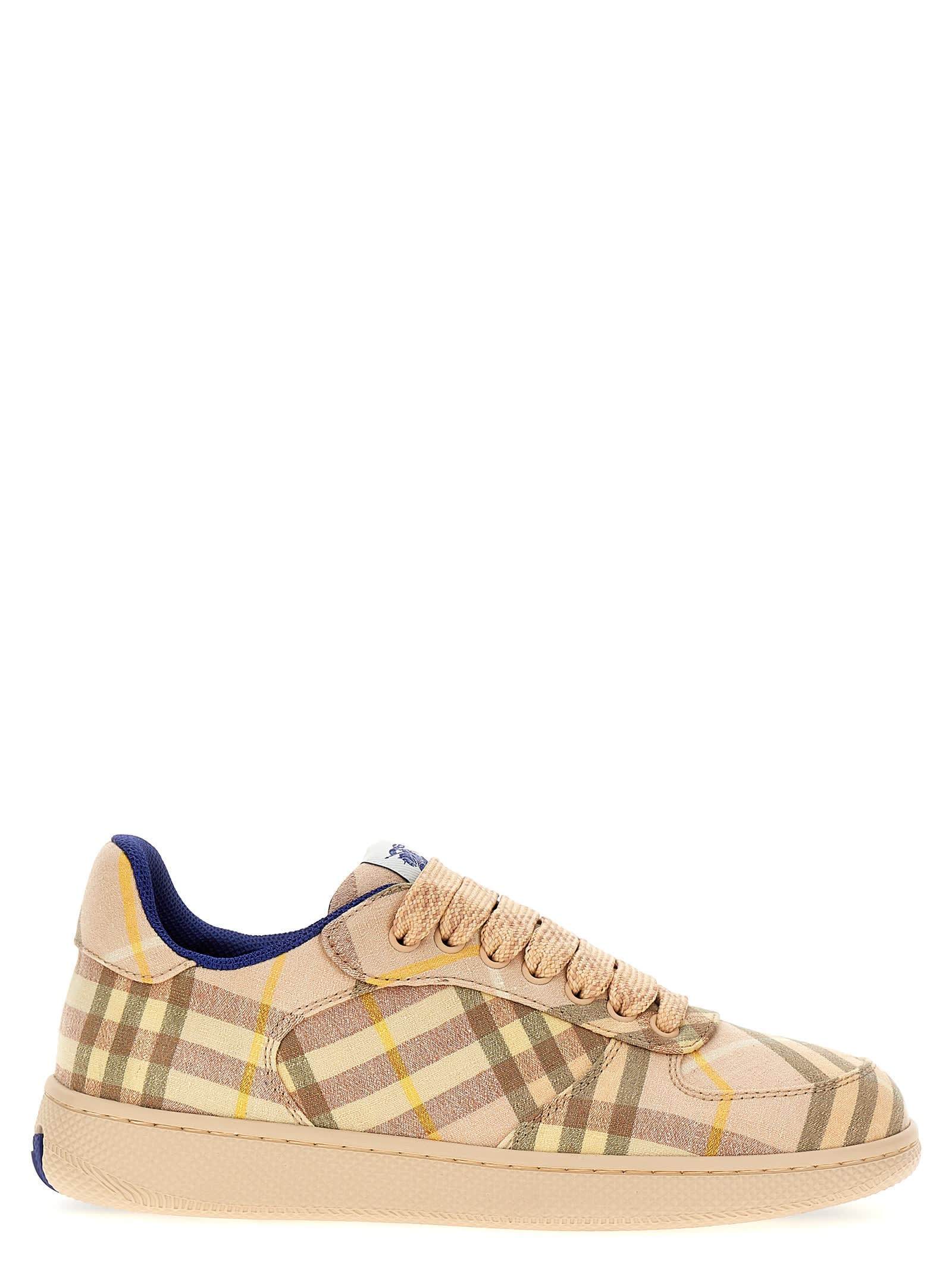 【送料&関税込】Burberry terrace Check Sneakers