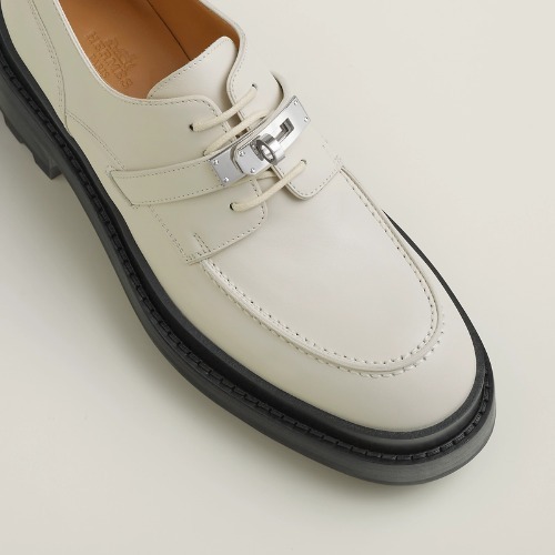 【HERMES】ノッチドソールが目を惹く♪ ダービー 《ファースト》