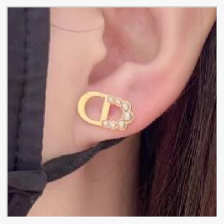《パールでゴージャスに♪》Dior Petit CD ミニ スタッドピアス