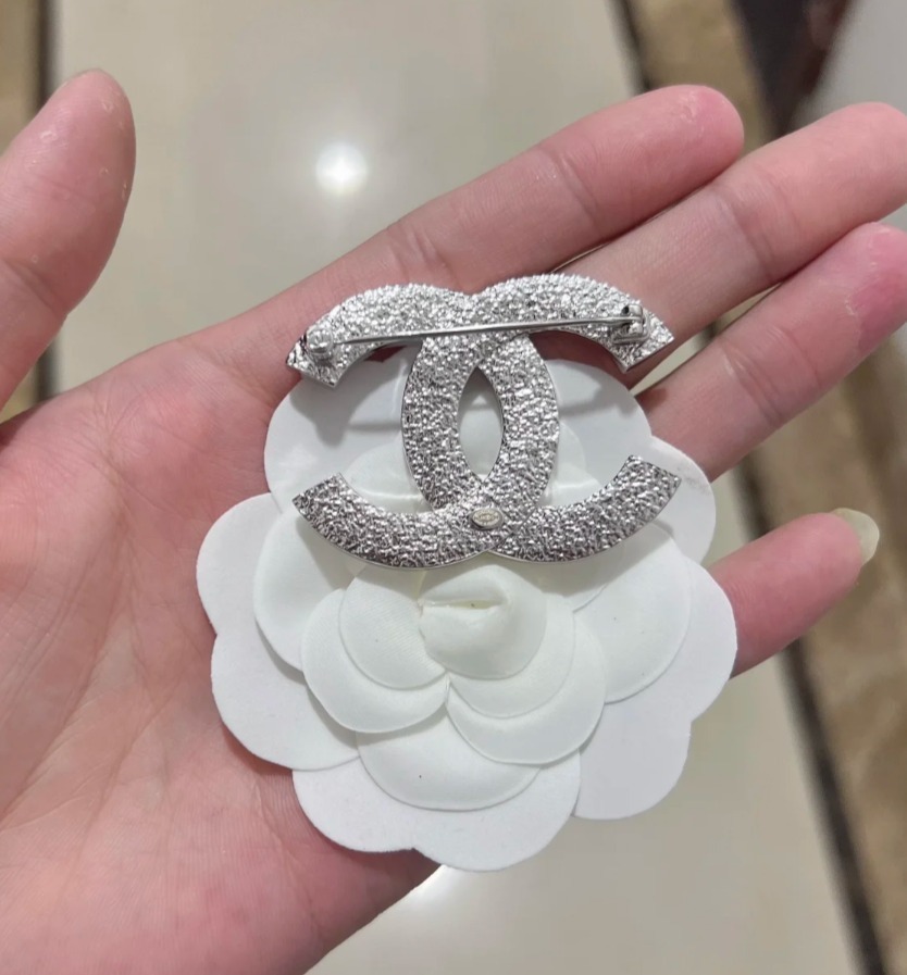 コーデのアクセントに◎【CHANEL】ブローチ ◇コーデのアクセントに◎◇【CHANEL】ブローチ