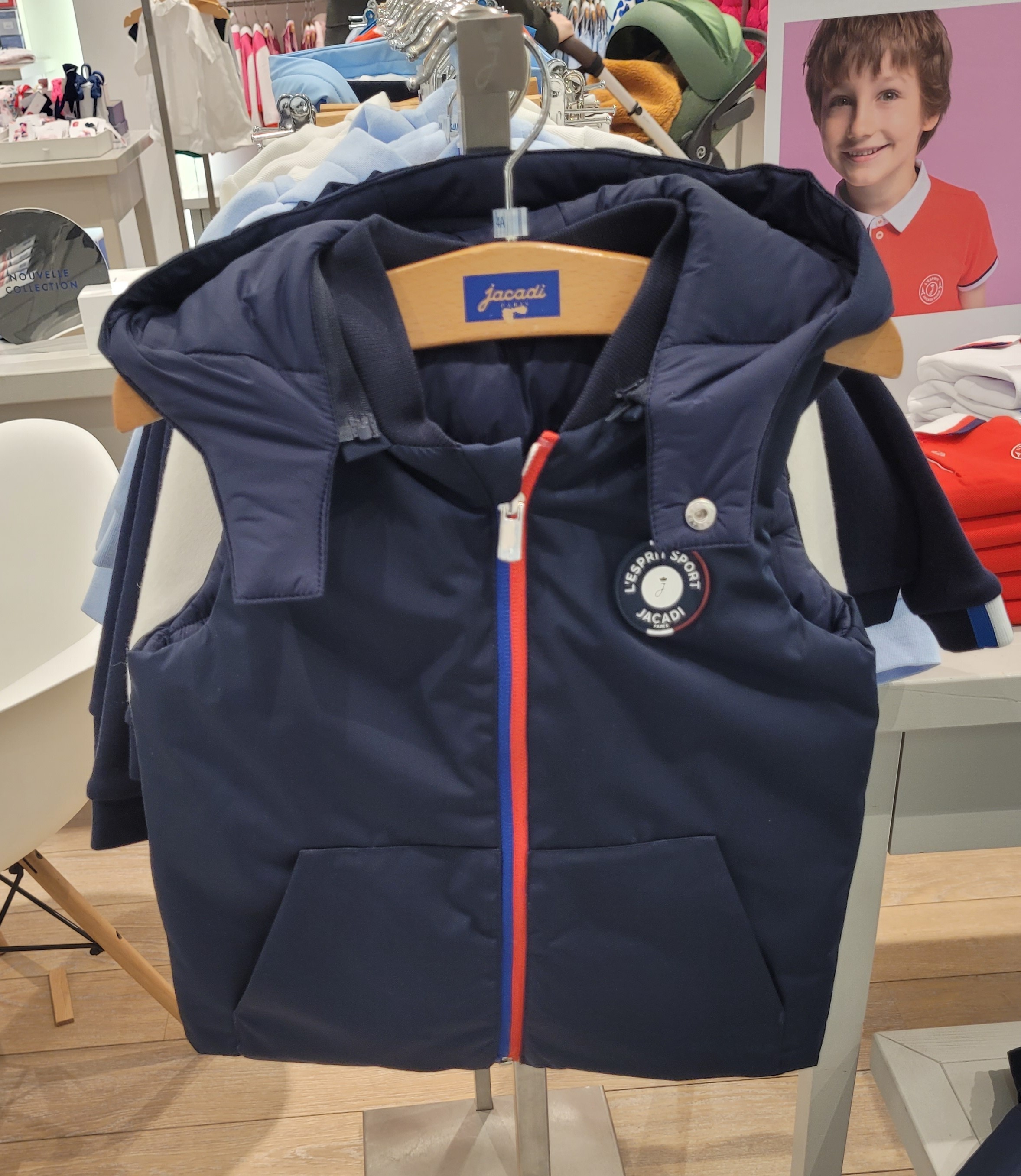 JACADI リバーシブルダウンベスト 3A〜6A