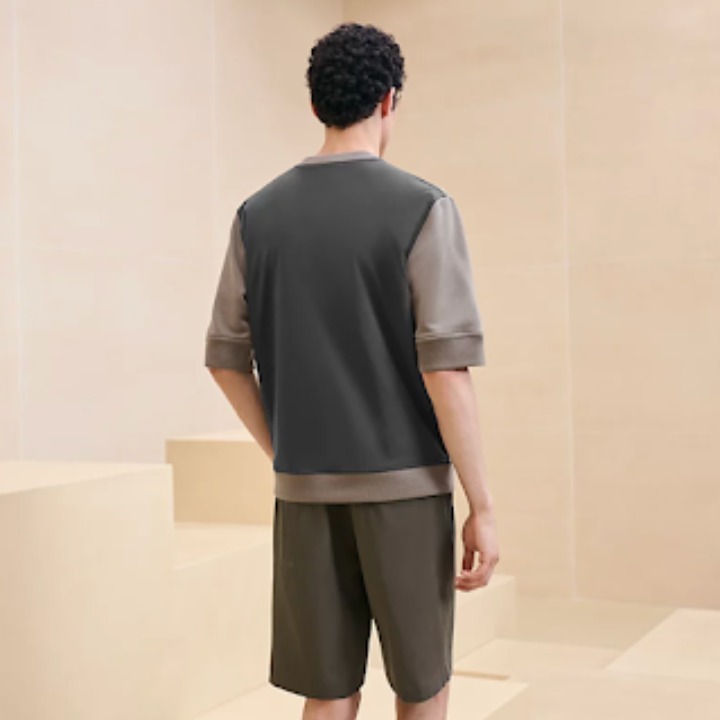 《お洒落なデザイン♡》HERMES Tシャツ