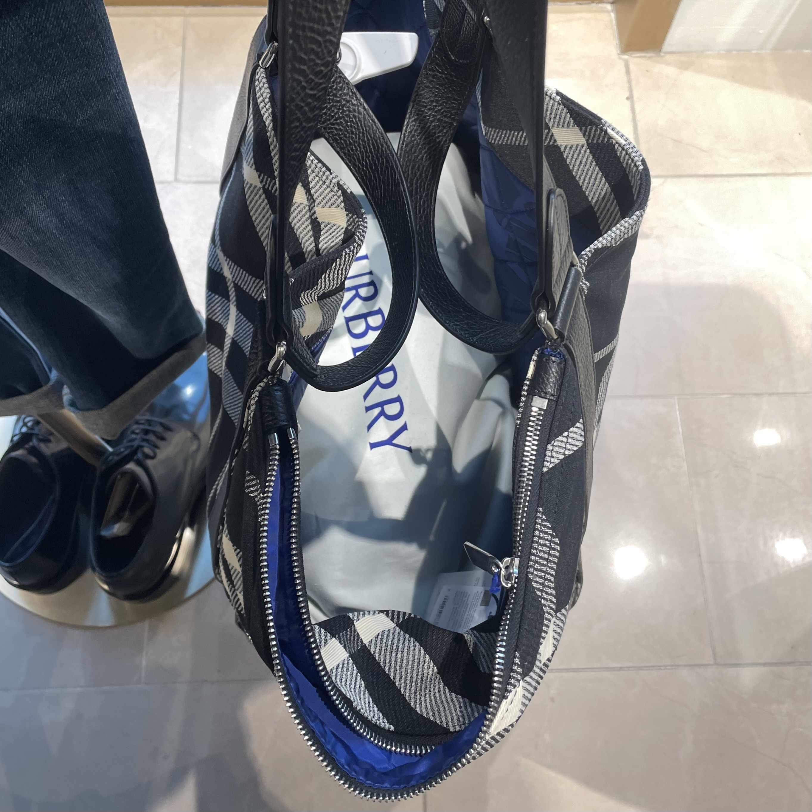 BURBERRY☆DHL発送♪チェック柄トート☆80864761 BURBERRY☆DHL発送♪チェック柄トート☆80864761 (Burberry