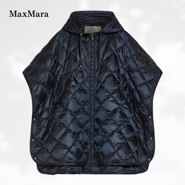 洗練された大人の【Max Mara】ダウンケープ 撥水 フード付き
