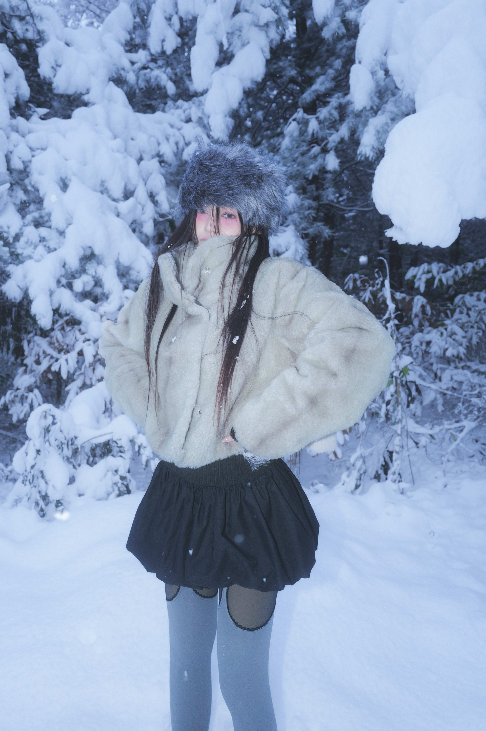 《SWIMCITY》 Regina fur dusty Ash