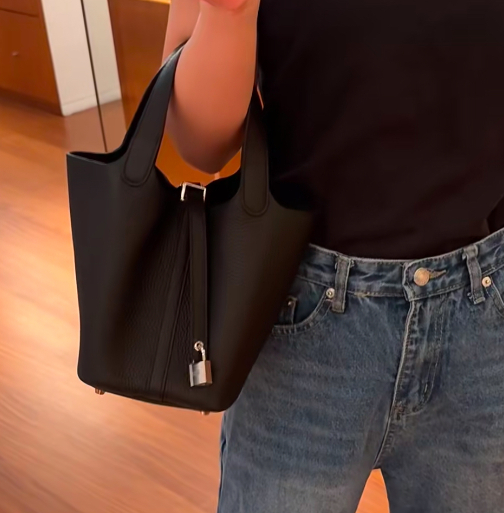 《入手困難 ♪》HERMES エルメス ピコタンロック 18 ブラック