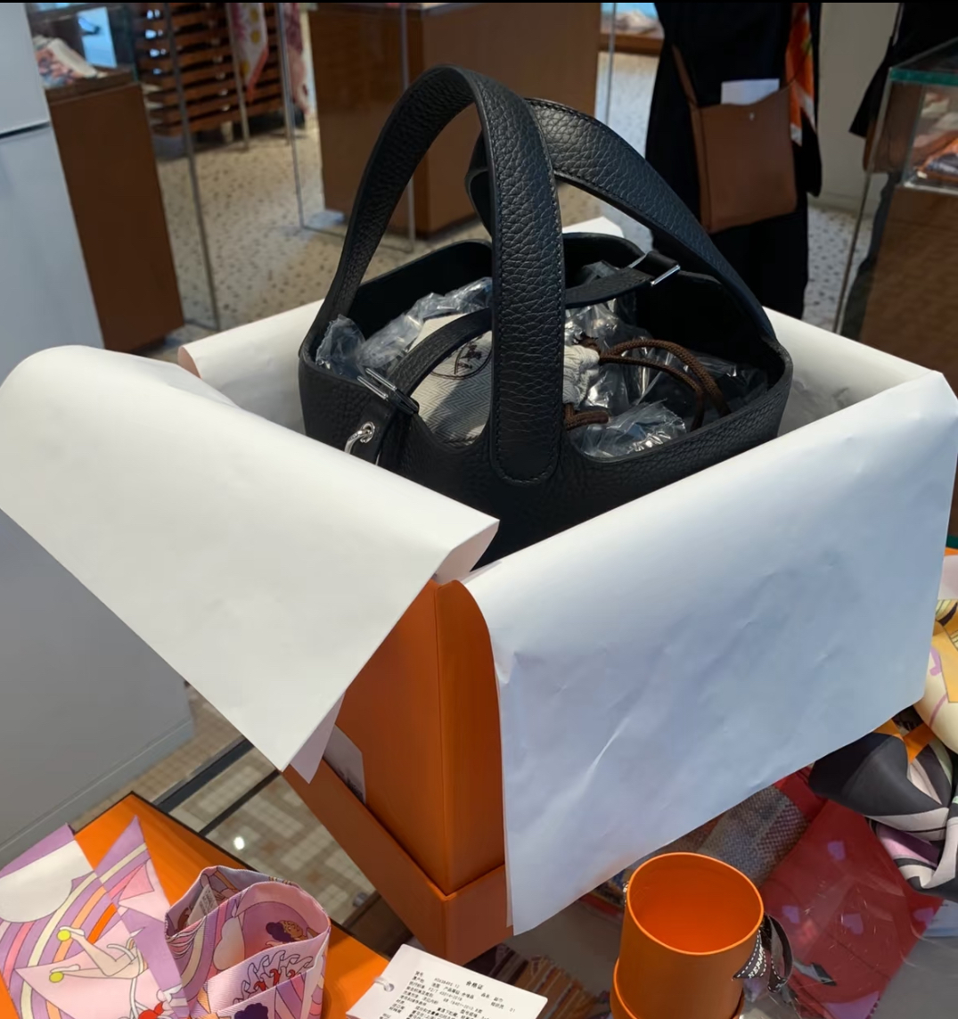 《入手困難 ♪》HERMES エルメス ピコタンロック 18 ブラック