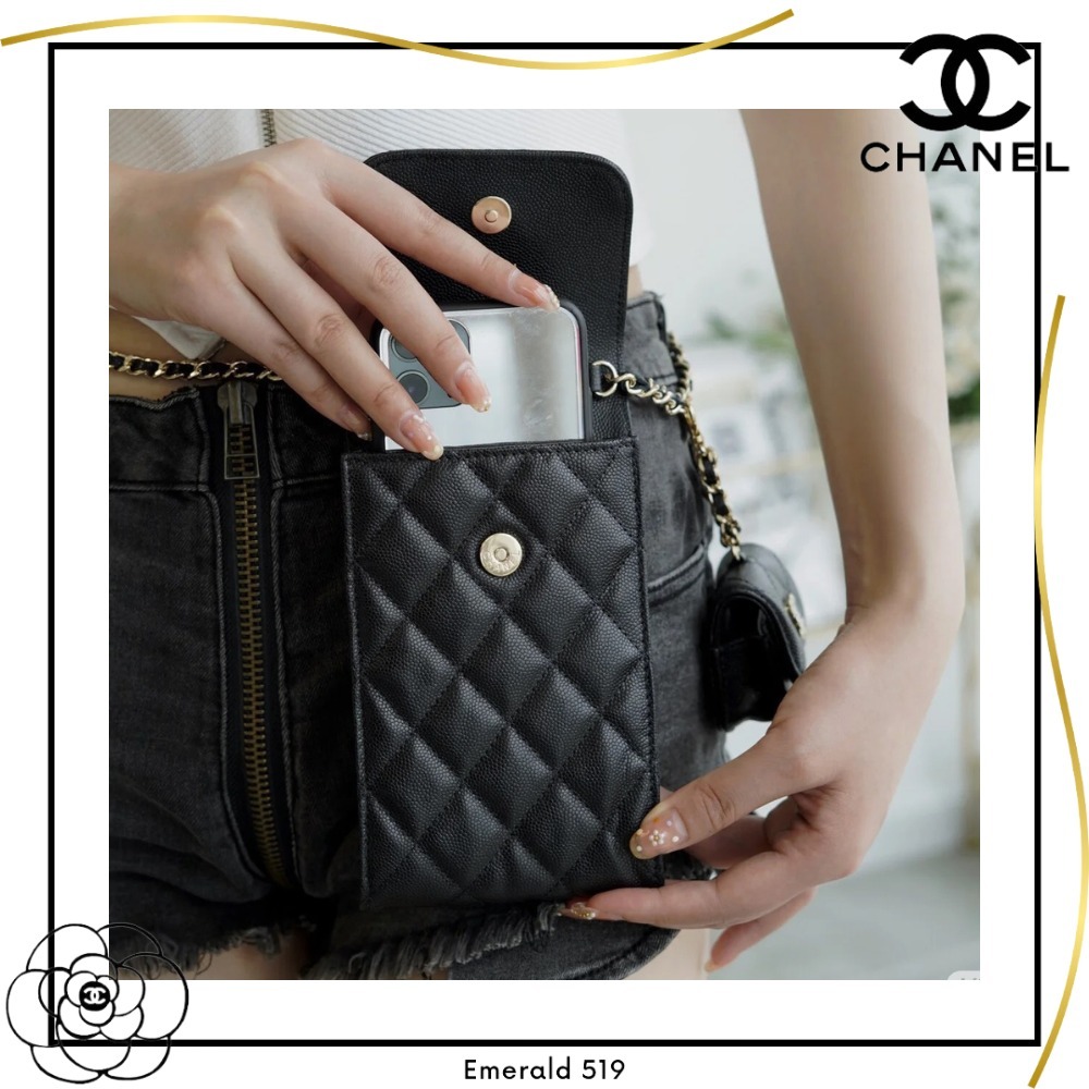 【お洒落で可愛い収納♪】CHANEL スマートフォンケース