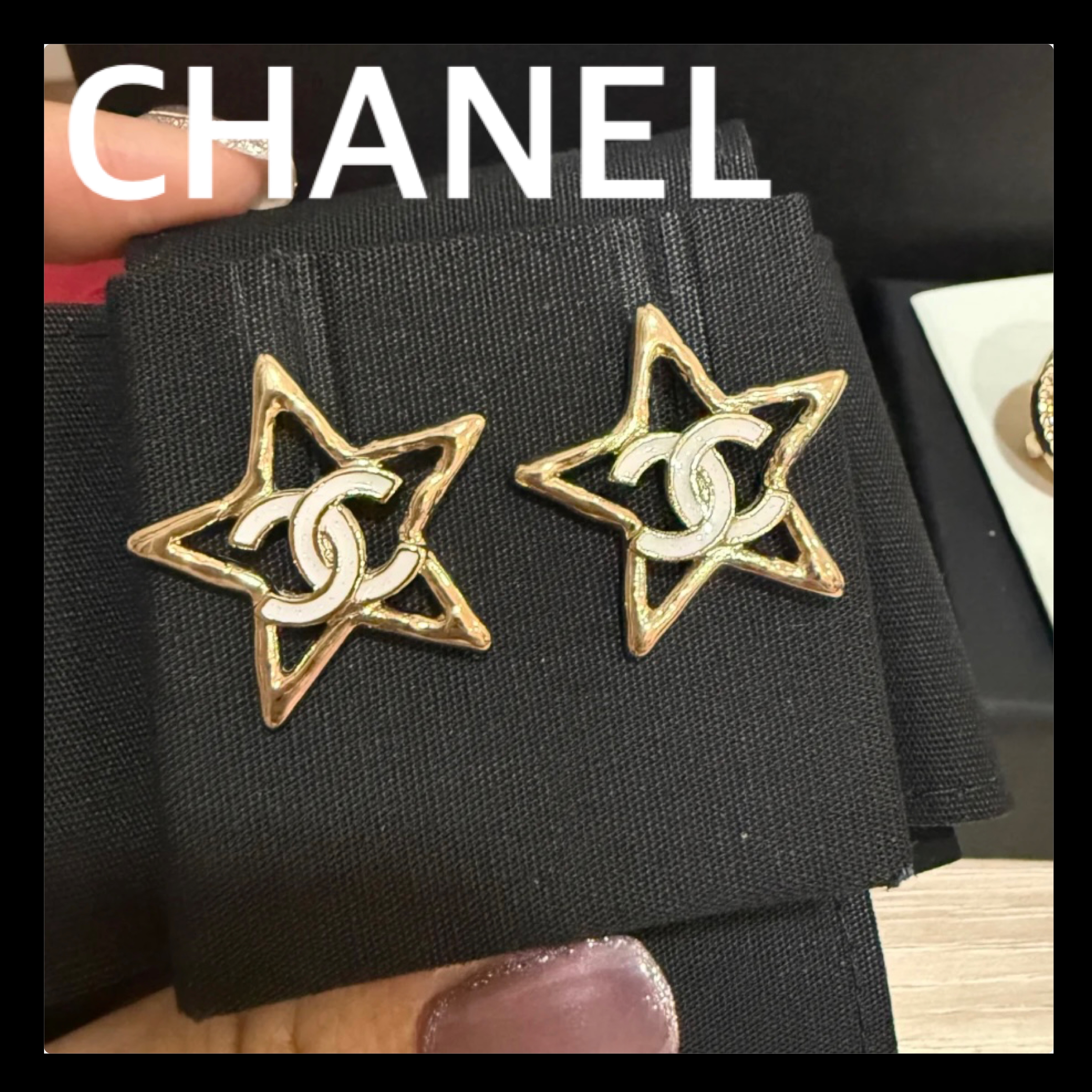 上品可愛い【CHANEL】25P CCロゴ星型 ピアス