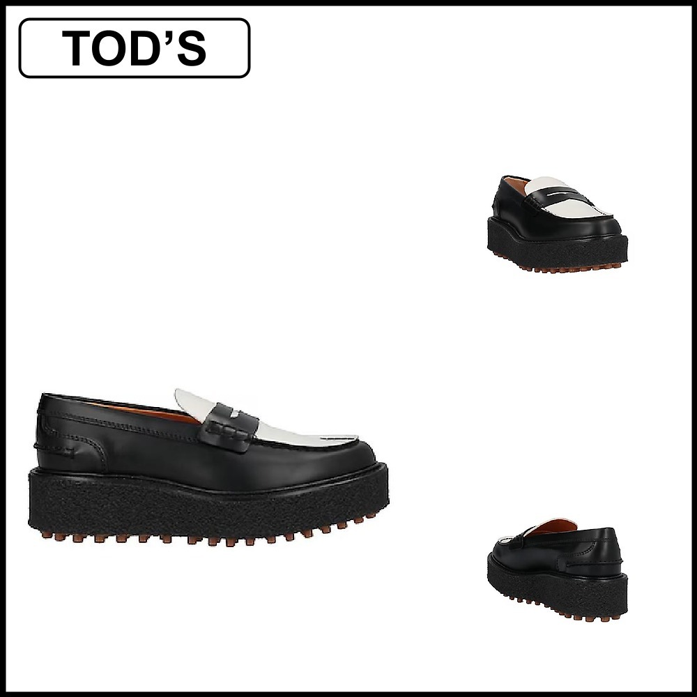 【VALENTINO】23AW Vロゴ シグネチャー コンバット ブーツ 35MM VALENTINO】23AW Vロゴ シグネチャー コンバット ブーツ 35MM
