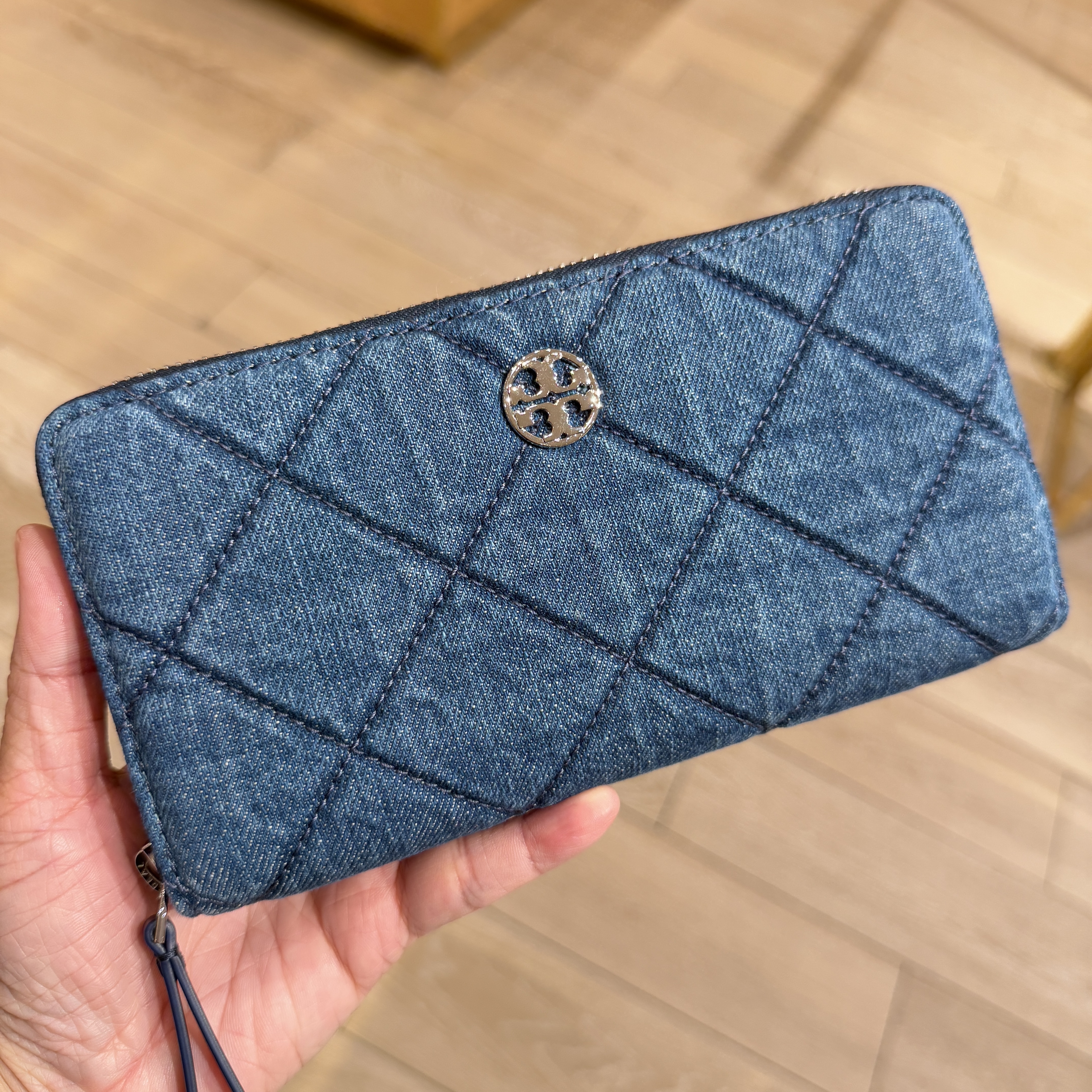 新色★Tory Burch WILLA WALLET 長財布 163014