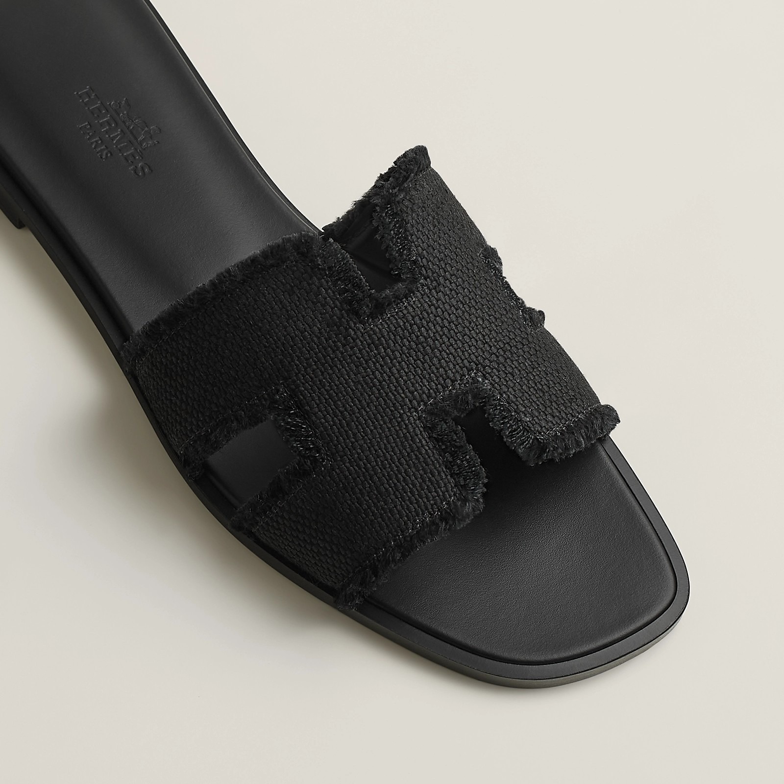 滑らかな素材/大人上品♪】HERMES サンダル 《オラン》リネン