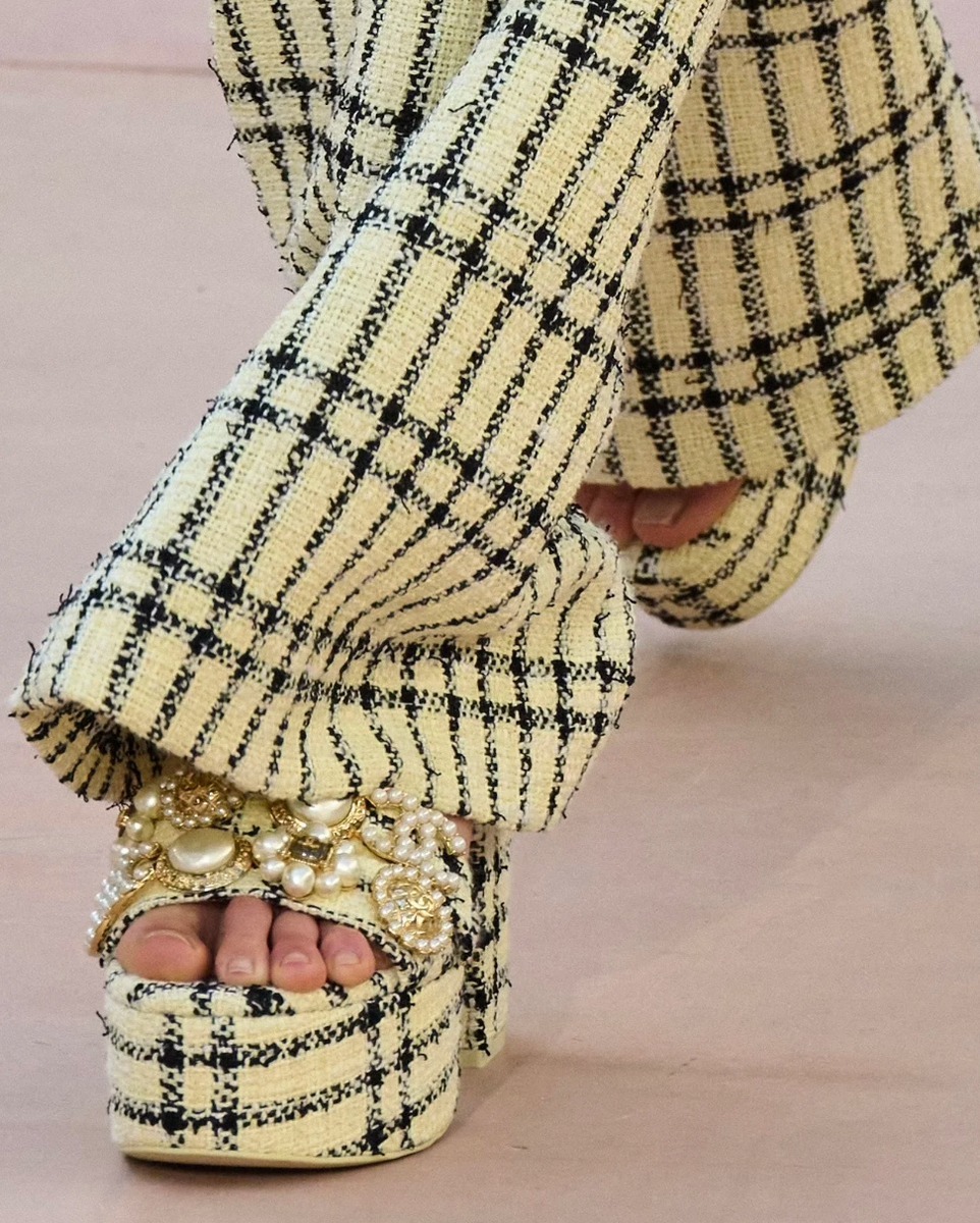 【スタイル美人を叶える一足♪】CHANEL サンダル 楽天市場】シャネル サンダル フラワー（レディース靴｜靴）の通販