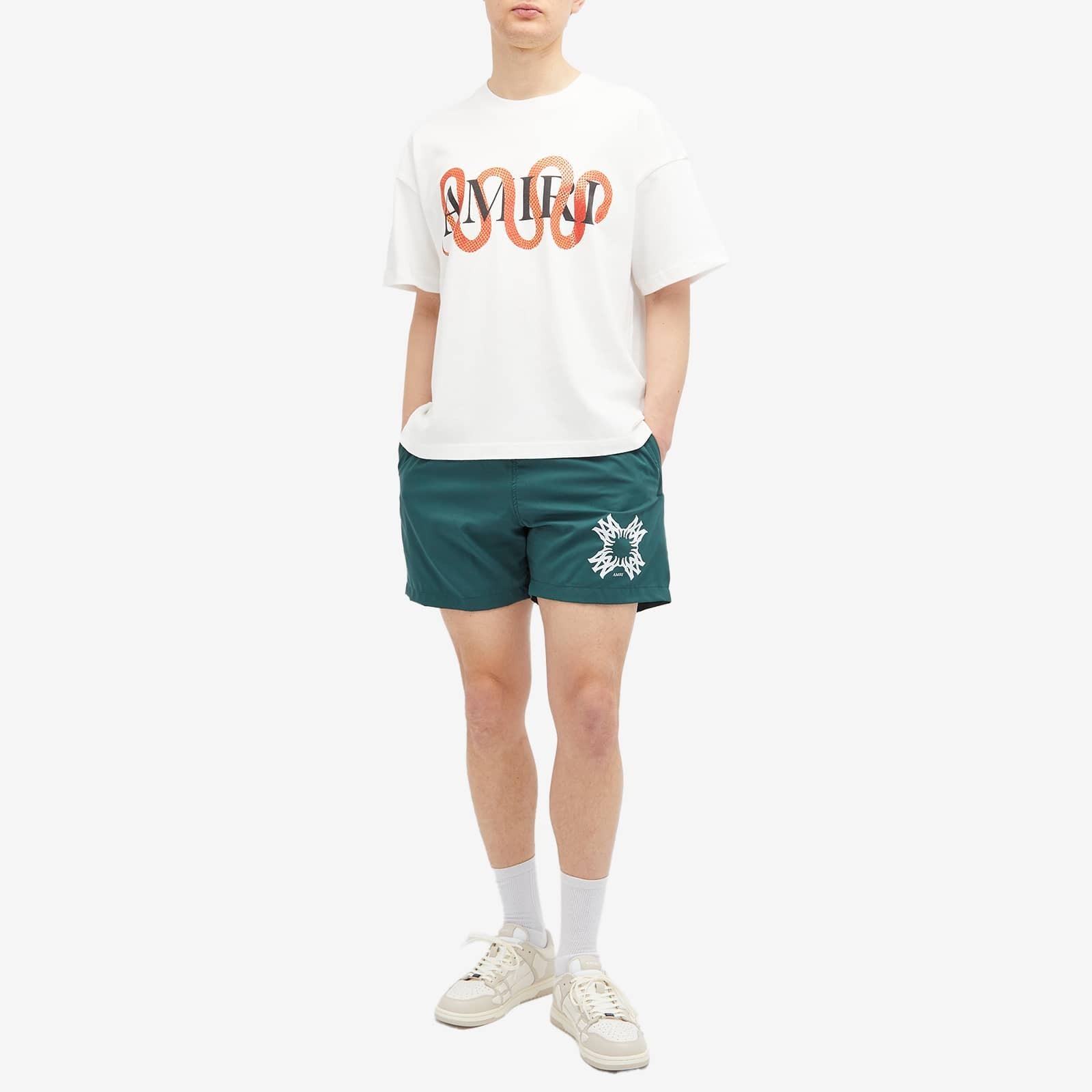 《個性的なデザイン》【AMIRI】スネーク ロゴ Ｔシャツ