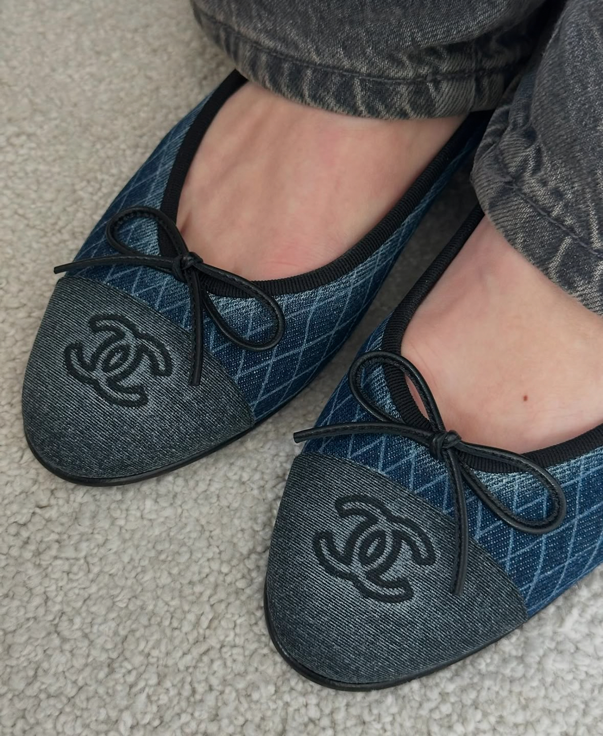 お洒落なデニムカラー♥【CHANEL】バレーシューズ 2023/24 AW◇2色◇送料込【CHANEL】バレリーナ デニム G02819