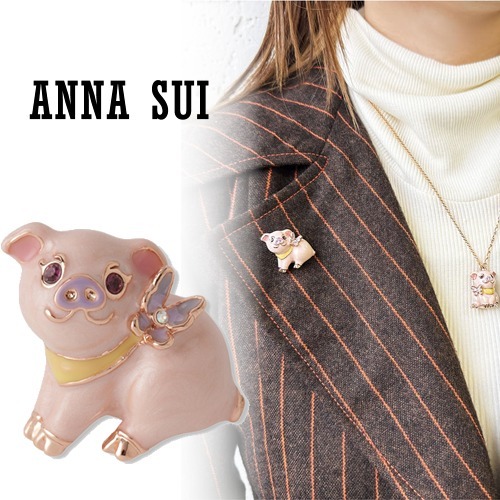 【ANNA SUI】即対応 ミニブタモチーフ ブローチ