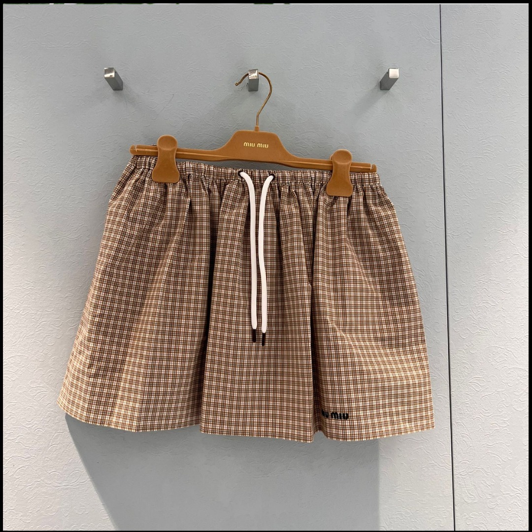 日本入手困難】プラダ Poplin Bermudas ショートパンツ ショート