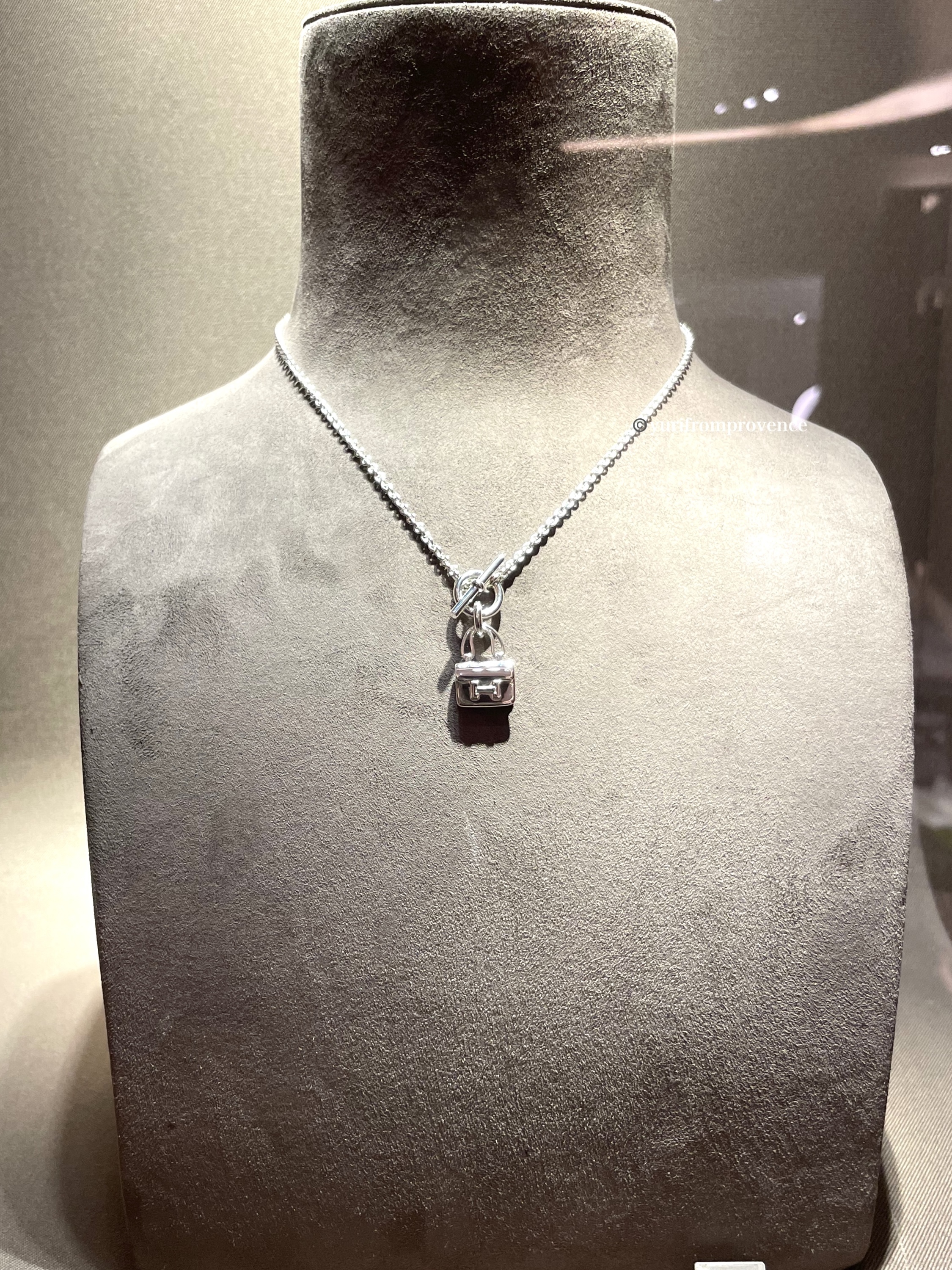 【HERMES】Pendentif Amulettes Constance ネックレス