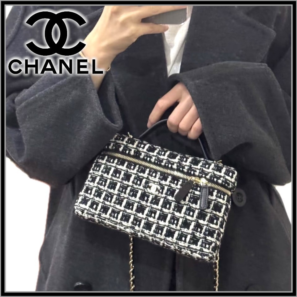モノトーンでおしゃれに♪【CHANEL】バニティバッグ