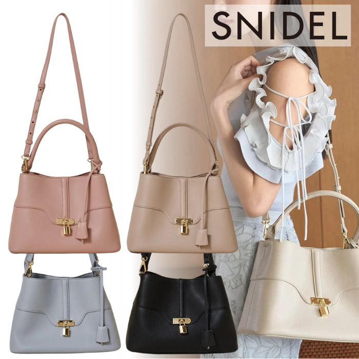 国内直営**SNIDEL**スナイデル パッドロックバッグ