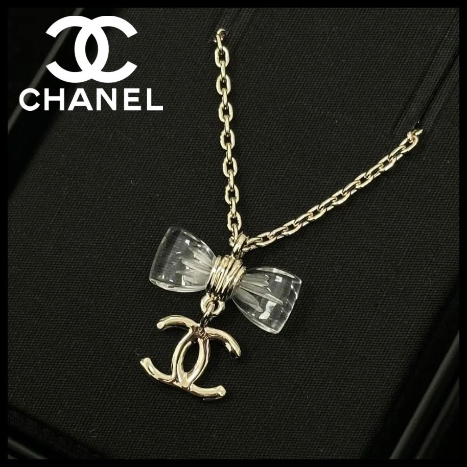 クリアなリボンが可愛い♪【CHANEL】25P CCロゴ ネックレス