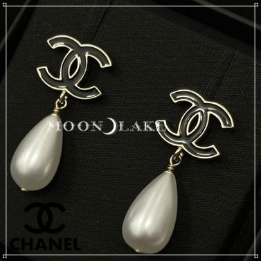 ≪25P★≫CHANEL ピアス パール ロゴ 揺れる