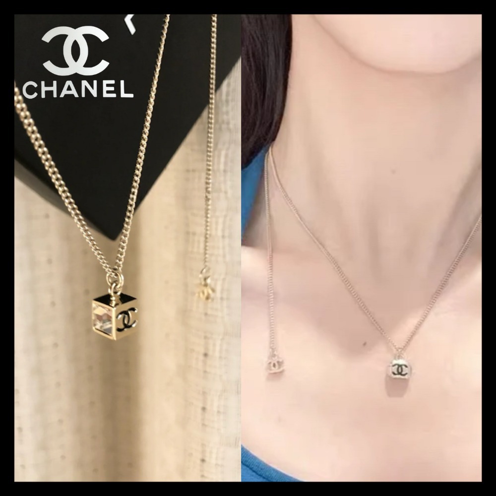 【ゴールド＆ビジューでエレガント】CHANEL キューブネックレス