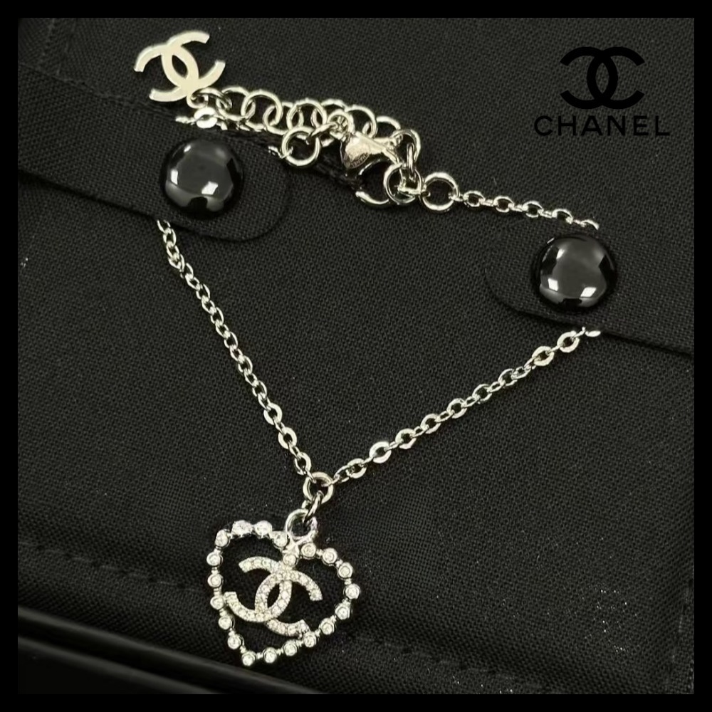 【コーデのアクセントに】CHANEL★ブレスレット ロゴ ハート