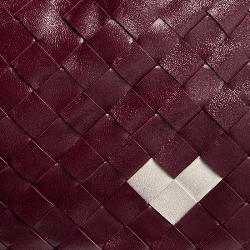 BOTTEGA VENETA◆レザー ダストバッグ ショルダーストラップ BOTTEGA VENETA◇レザー ダストバッグ ショルダーストラップ