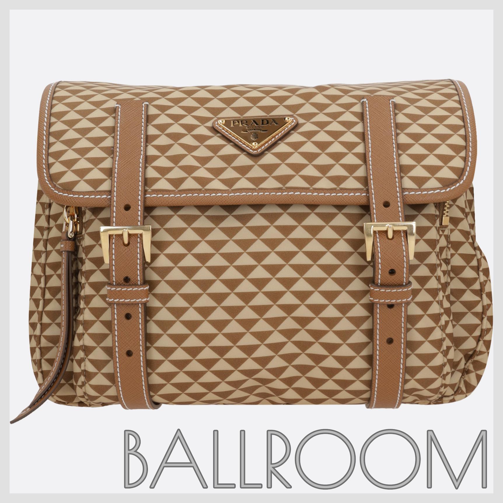 ショルダーバッグ・ポシェット PRADA PRINTED RE-NYLON CROSSBODY BAG