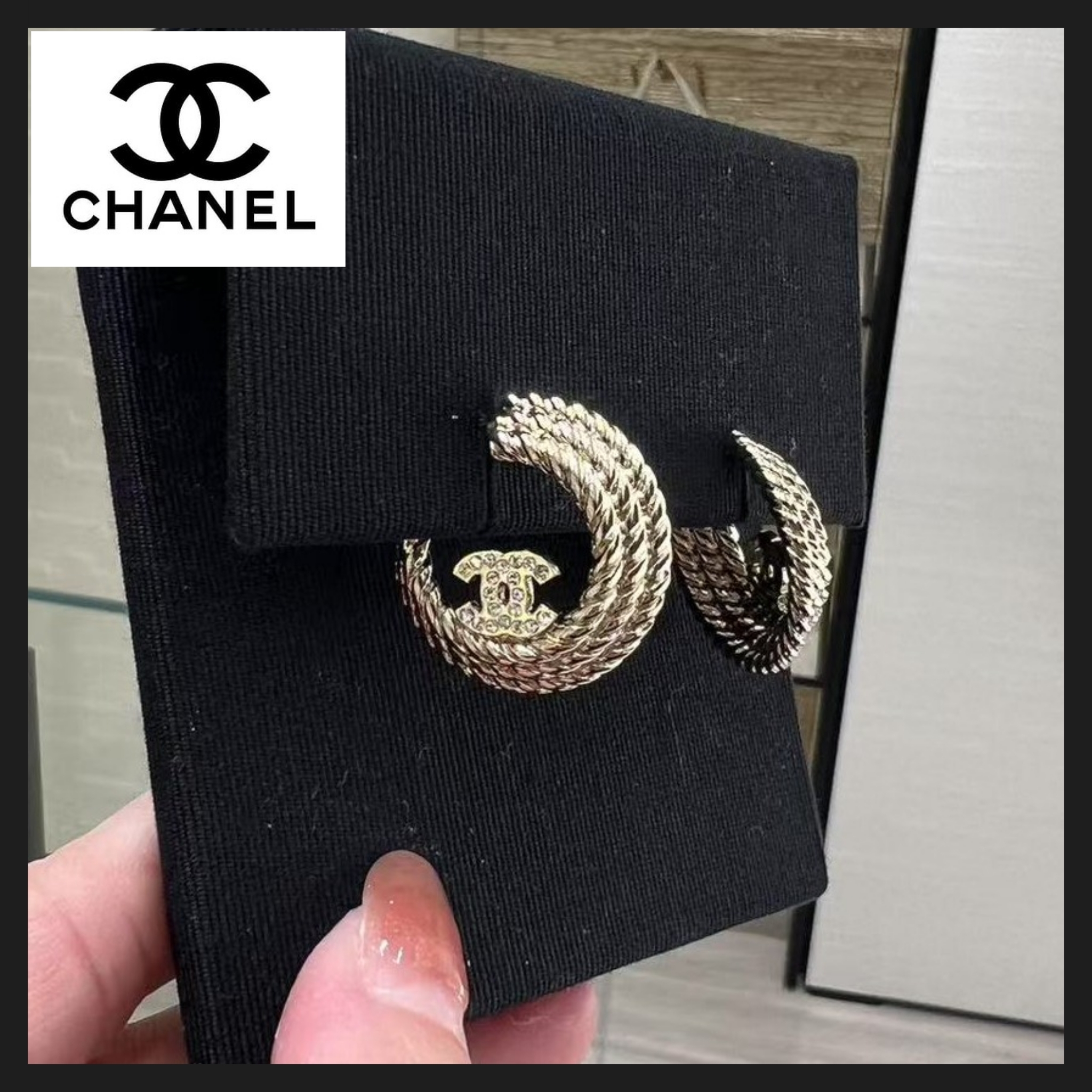 【CHANEL】シンプルドレスに相性◎シャネル フープピアス
