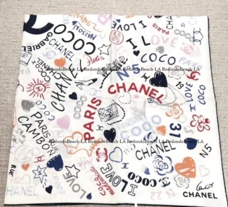 【大人の遊び心をON】CHANEL★スカーフ★期間限定デザイン 繊細な大人の魅力溢れる】CHANEL☆スカーフ☆23K限定デザイン