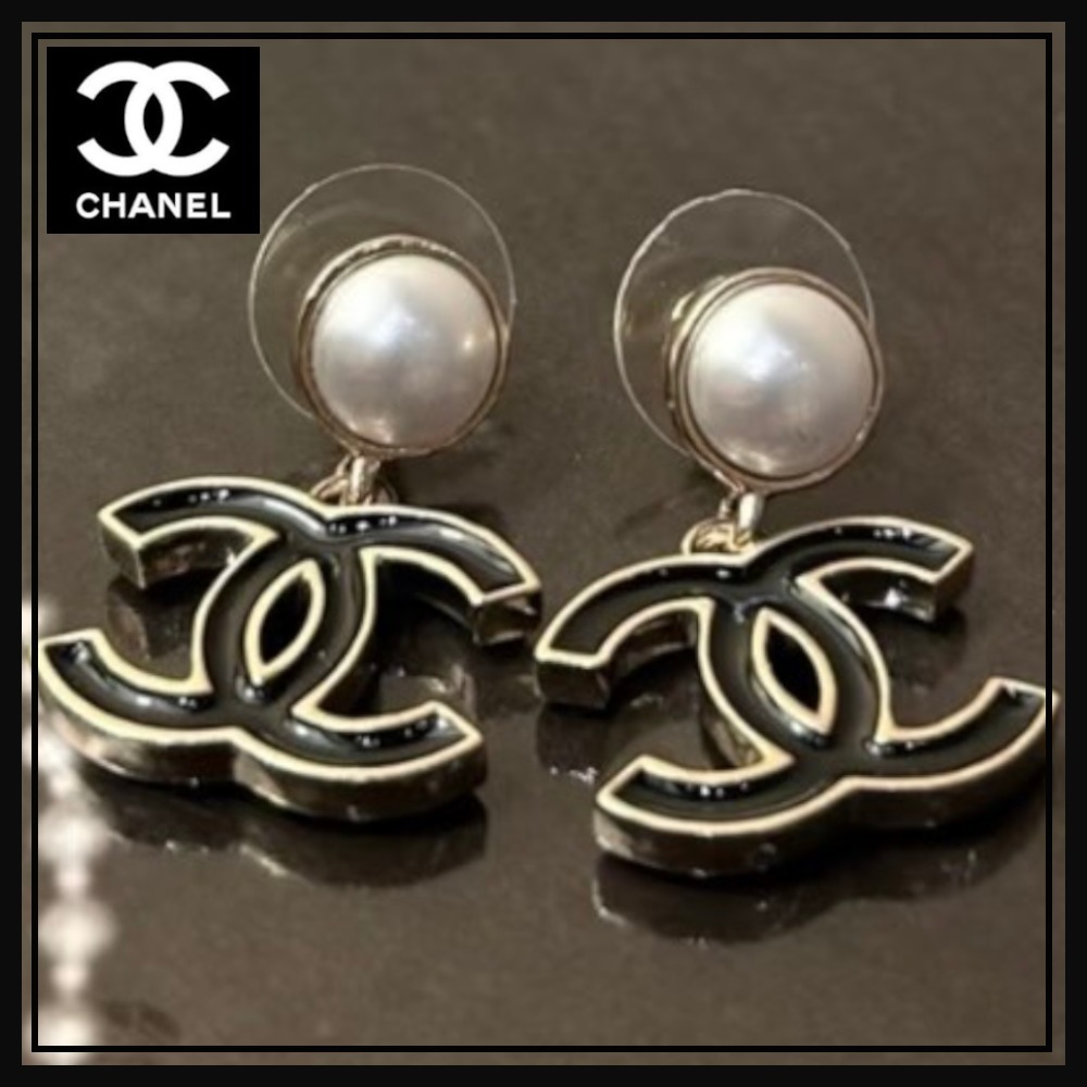 【ブラックでシックにキメる♡】CHANEL ピアス