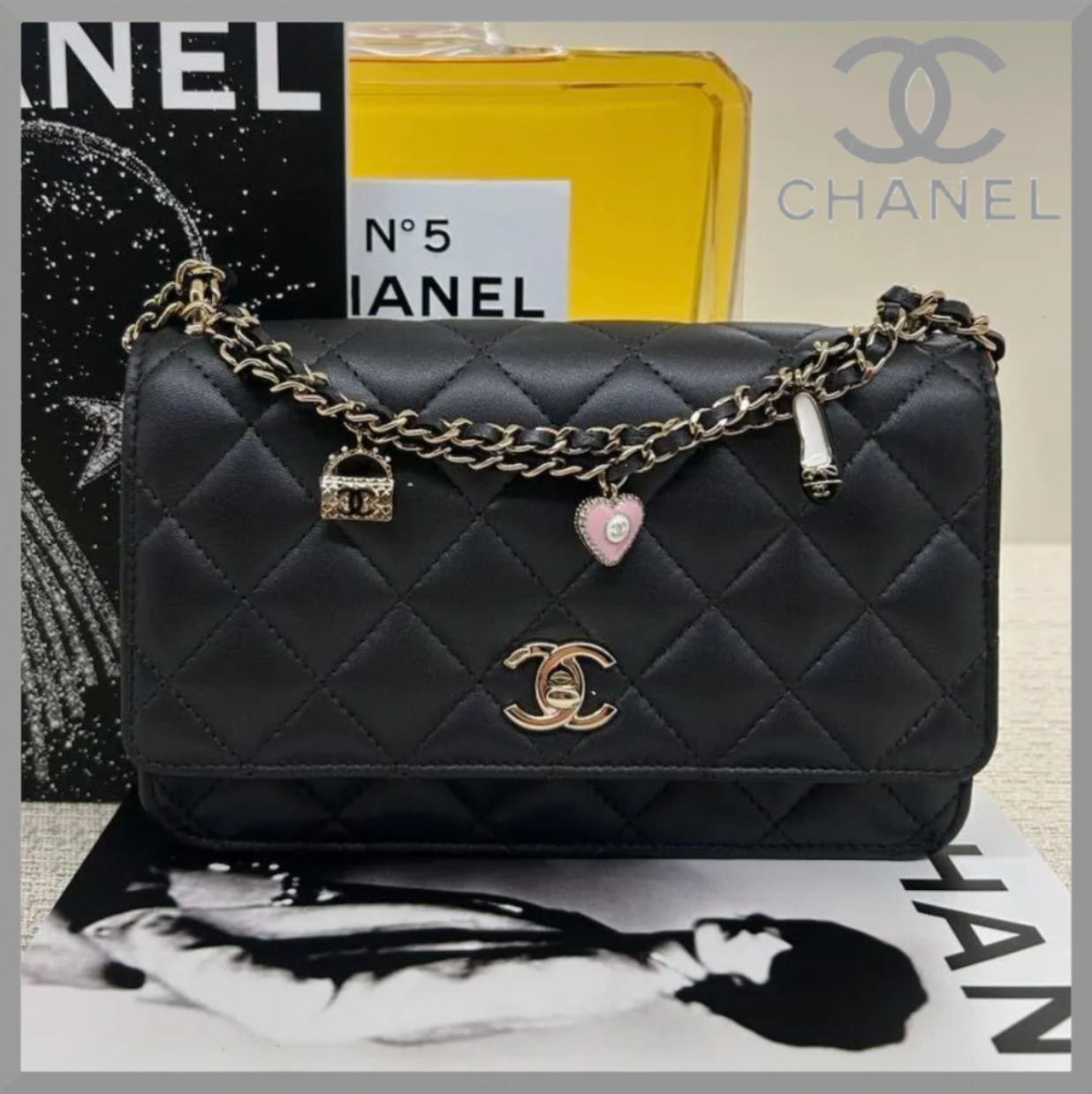 【大人可愛い】【CHANEL】シャネル フォンケース